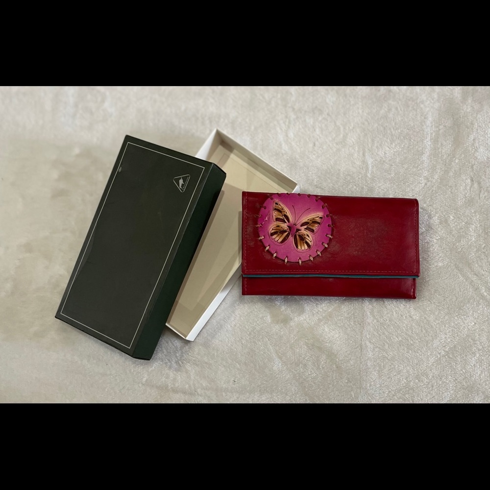 Wallet - Picture 2 of 5